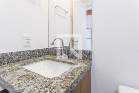 Banheiro de kitnet/studio para alugar com 1 quarto, 26m² em Vila Olímpia, São Paulo