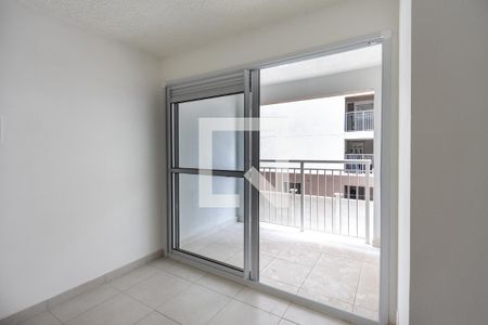 Apartamento para alugar com 2 quartos, 34m² em Parque Industrial Tomas Edson, São Paulo