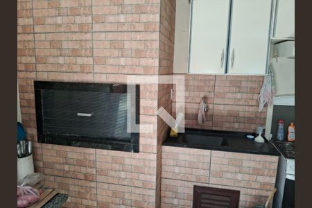 Área externa de casa à venda com 3 quartos, 125m² em Rubem Berta, Porto Alegre
