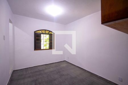 Suíte 1 de casa para alugar com 4 quartos, 200m² em Novo Mexico, São Gonçalo