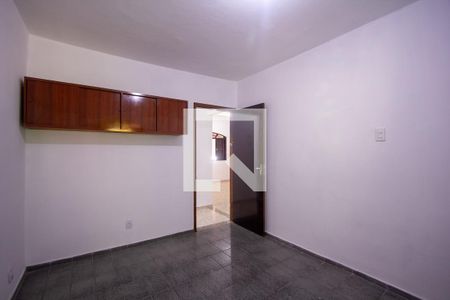 Suíte 1 de casa para alugar com 4 quartos, 200m² em Novo Mexico, São Gonçalo