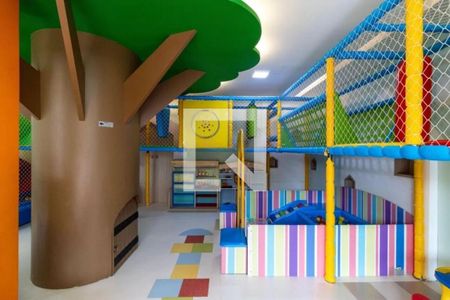 Apartamento à venda com 2 quartos, 62m² em Vila Anastácio, São Paulo