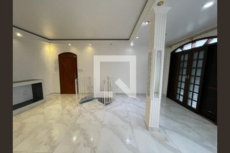 Sala de casa para alugar com 4 quartos, 240m² em Jardim Raposo Tavares, São Paulo