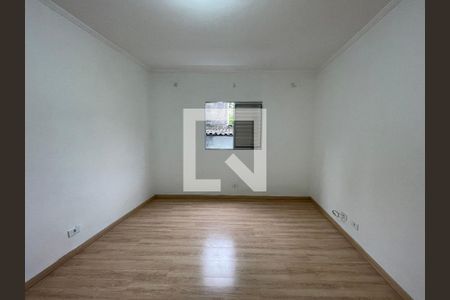 Quarto 1 de casa para alugar com 4 quartos, 240m² em Jardim Raposo Tavares, São Paulo
