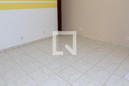 Sala de casa para alugar com 2 quartos, 99m² em Campo Grande, Rio de Janeiro
