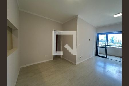 Sala de apartamento à venda com 3 quartos, 90m² em Empresarial 18 do Forte, Barueri