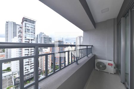 Varanda de kitnet/studio para alugar com 1 quarto, 22m² em Santo Amaro, São Paulo