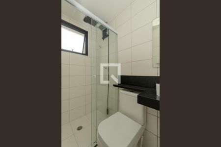 Banheiro de kitnet/studio para alugar com 1 quarto, 26m² em Bela Vista, São Paulo