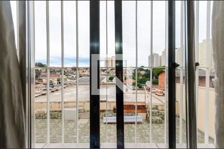 Sala - Casa 2 - Janela de casa para alugar com 2 quartos, 200m² em Vila Mangalot, São Paulo
