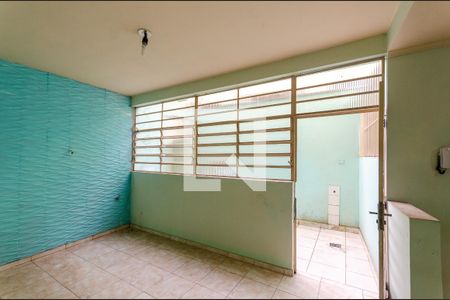 Sala - Casa 1 de casa para alugar com 2 quartos, 200m² em Vila Mangalot, São Paulo