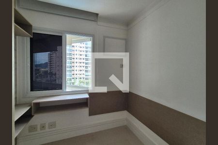 Quarto de apartamento para alugar com 3 quartos, 82m² em Barra da Tijuca, Rio de Janeiro