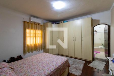 Suíte de casa à venda com 4 quartos, 235m² em Jardim Tabatinga, Guarulhos