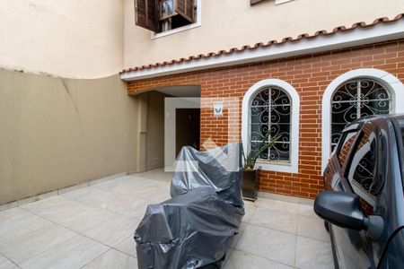 Garagem  de casa à venda com 3 quartos, 235m² em Jardim Tabatinga, Guarulhos