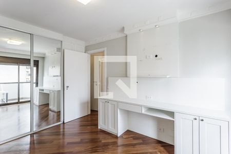 Quarto 1 de apartamento para alugar com 3 quartos, 135m² em Indianópolis, São Paulo