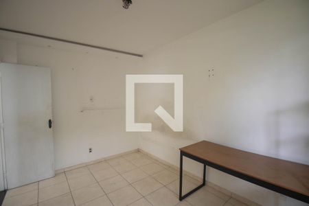 Quarto 2 de apartamento para alugar com 2 quartos, 60m² em Colubandê, São Gonçalo