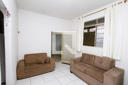 Sala de casa para alugar com 4 quartos, 150m² em João Paulo Ii, Belo Horizonte