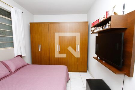 Quarto 1 de casa para alugar com 4 quartos, 150m² em João Paulo Ii, Belo Horizonte