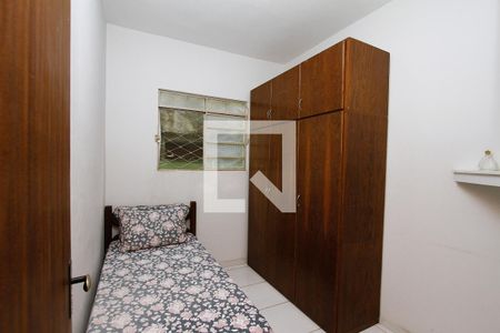 Quarto 2 de casa para alugar com 4 quartos, 150m² em João Paulo Ii, Belo Horizonte