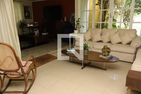 Sala de casa de condomínio para alugar com 5 quartos, 600m² em Itapuã, Salvador