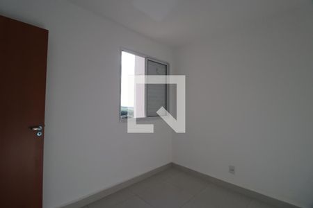 Quarto 1 de apartamento para alugar com 2 quartos, 54m² em Novo Mundo, Uberlândia
