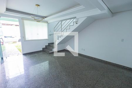 sala de casa à venda com 2 quartos, 90m² em Santa Terezinha, Belo Horizonte