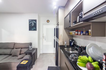 Sala e Cozinha  de apartamento à venda com 2 quartos, 50m² em Centro, Osasco