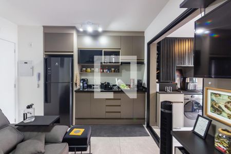 Sala e Cozinha  de apartamento à venda com 2 quartos, 50m² em Centro, Osasco