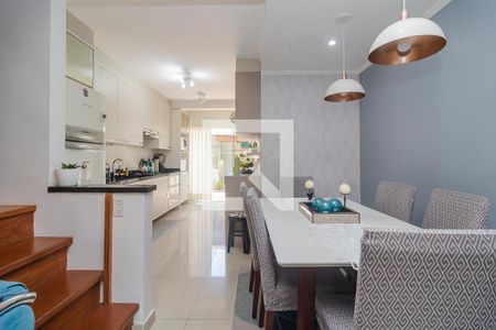 Casa à venda com 2 quartos, 80m² em Guarujá, Porto Alegre