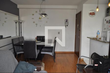 Apartamento à venda com 3 quartos, 58m² em Del Castilho, Rio de Janeiro