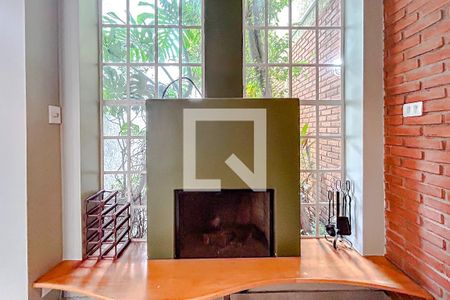 Lareira de casa à venda com 3 quartos, 240m² em Tatuapé, São Paulo