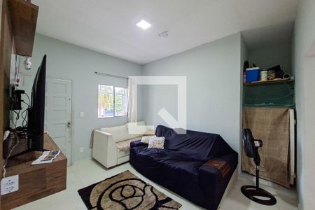 Sala de casa de condomínio para alugar com 1 quarto, 63m² em Vila Antartica, Praia Grande