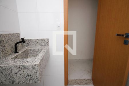 Apartamento para alugar com 2 quartos, 70m² em Vila Caiçara, Praia Grande