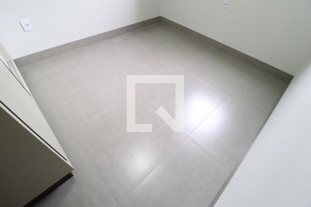 Quarto 1 de apartamento para alugar com 2 quartos, 66m² em Santa Mônica, Uberlândia