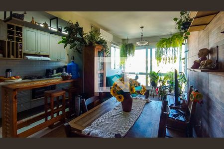 Apartamento à venda com 2 quartos, 60m² em Azenha, Porto Alegre