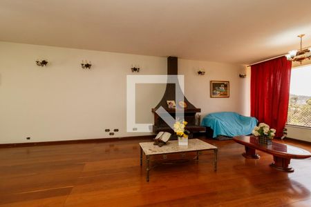 Sala de casa para alugar com 5 quartos, 400m² em Vila Albertina, São Paulo