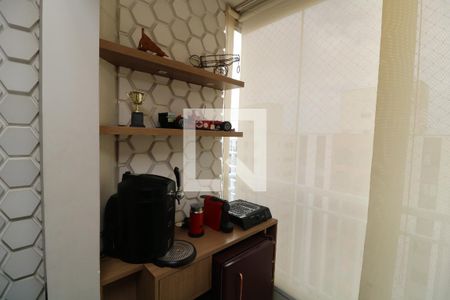 Varanda da Sala de apartamento para alugar com 2 quartos, 49m² em Vila Alóis, São Paulo