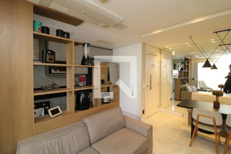 Sala de apartamento para alugar com 2 quartos, 49m² em Vila Alóis, São Paulo