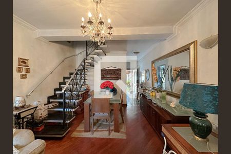 Casa à venda com 3 quartos, 110m² em Bom Retiro, São Paulo