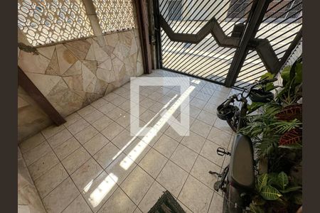 Garagem de casa à venda com 3 quartos, 110m² em Bom Retiro, São Paulo