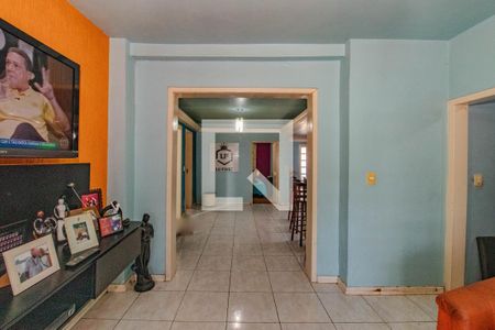 Sala de casa à venda com 4 quartos, 350m² em Rubem Berta, Porto Alegre