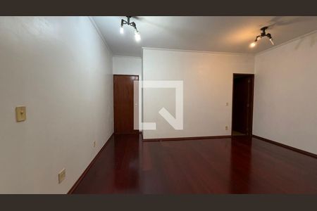 Sala de apartamento para alugar com 3 quartos, 94m² em Taquaral, Campinas