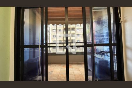 Varanda de apartamento para alugar com 3 quartos, 94m² em Taquaral, Campinas