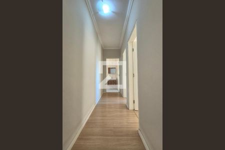 Corredor de apartamento para alugar com 2 quartos, 56m² em Jardim das Bandeiras, Campinas