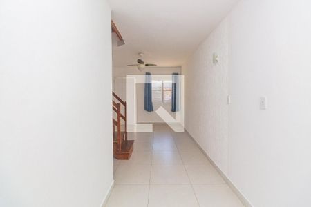 Sala  de casa de condomínio à venda com 2 quartos, 98m² em Morro Santana, Porto Alegre