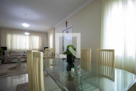 Sala de casa à venda com 4 quartos, 130m² em Vila Sonia, São Paulo