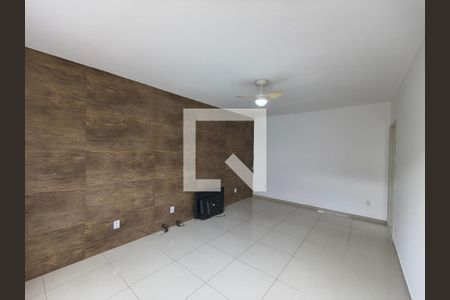 Casa de Condomínio para alugar com 3 quartos, 90m² em Jacarepaguá, Rio de Janeiro