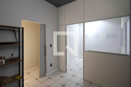 Escritório de casa para alugar com 3 quartos, 285m² em São Lucas, São Paulo