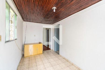 Sala de casa para alugar com 2 quartos, 85m² em Brás de Pina, Rio de Janeiro