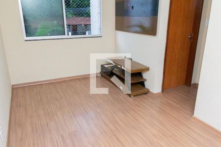 Sala de apartamento para alugar com 2 quartos, 48m² em Cosmos, Rio de Janeiro