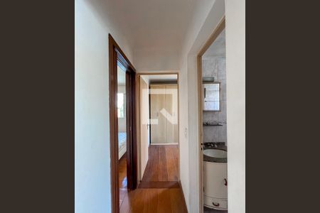 Corredor de apartamento à venda com 2 quartos, 51m² em Jardim Celeste, São Paulo